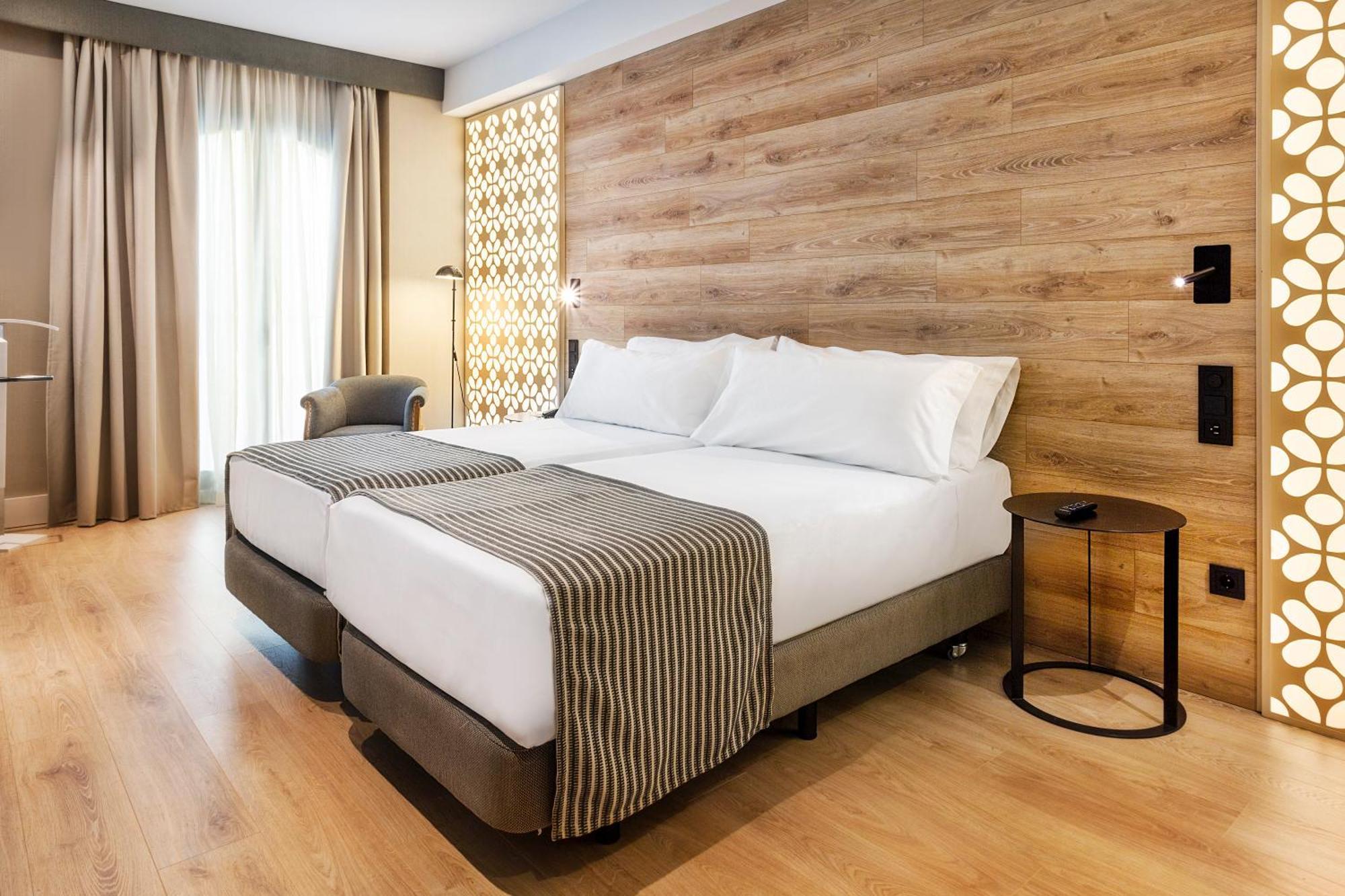 Deluxe Double or Twin Room Spa Access,1272690277:JPEG